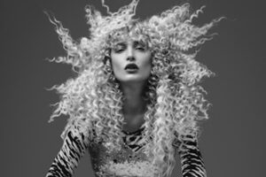 SKIES + STYLE: THE ART OF DRAMATIC DRAPING IN MOTION